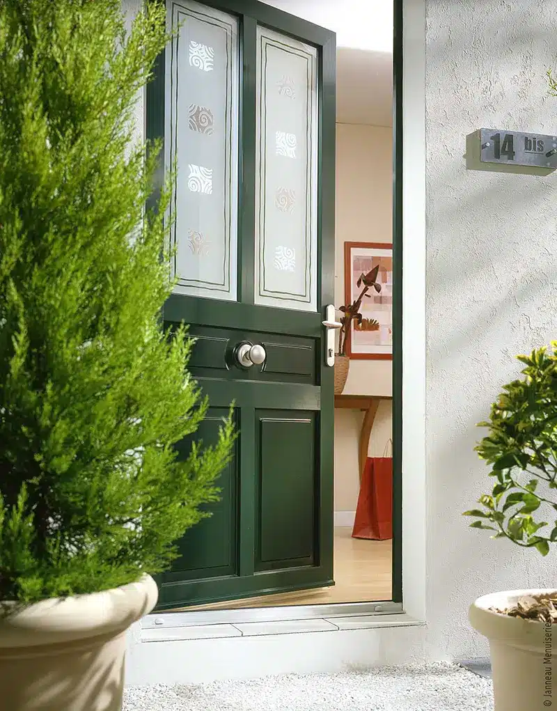 porte d'entrée classique sur mesure ancenis